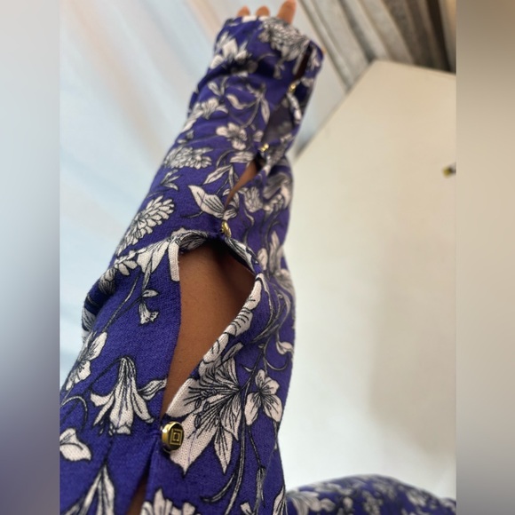 Liz Claiborne Women's Wildflower Long Voluminous Split Sleeve Top Blouse Size L - Picture 3 of 8